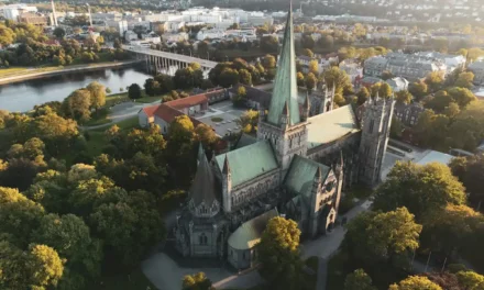 Guía completa para visitar la Catedral de Nidaros en Trondheim